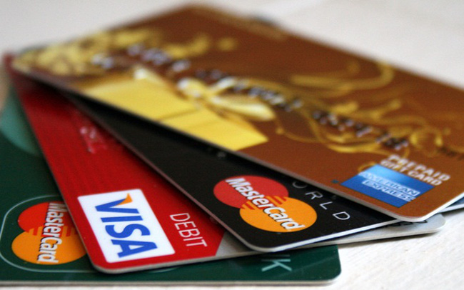 Cảnh báo rủi ro khi rút tiền bằng thẻ tín dụng, có thể mất tiền và phát sinh nợ xấu